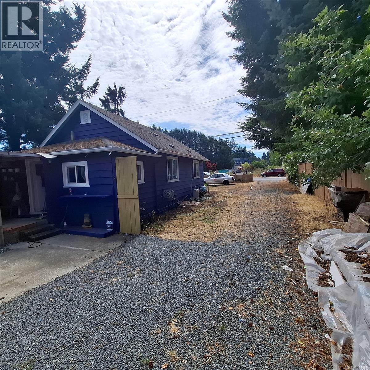 Property at 632 Atkins Ave image 5