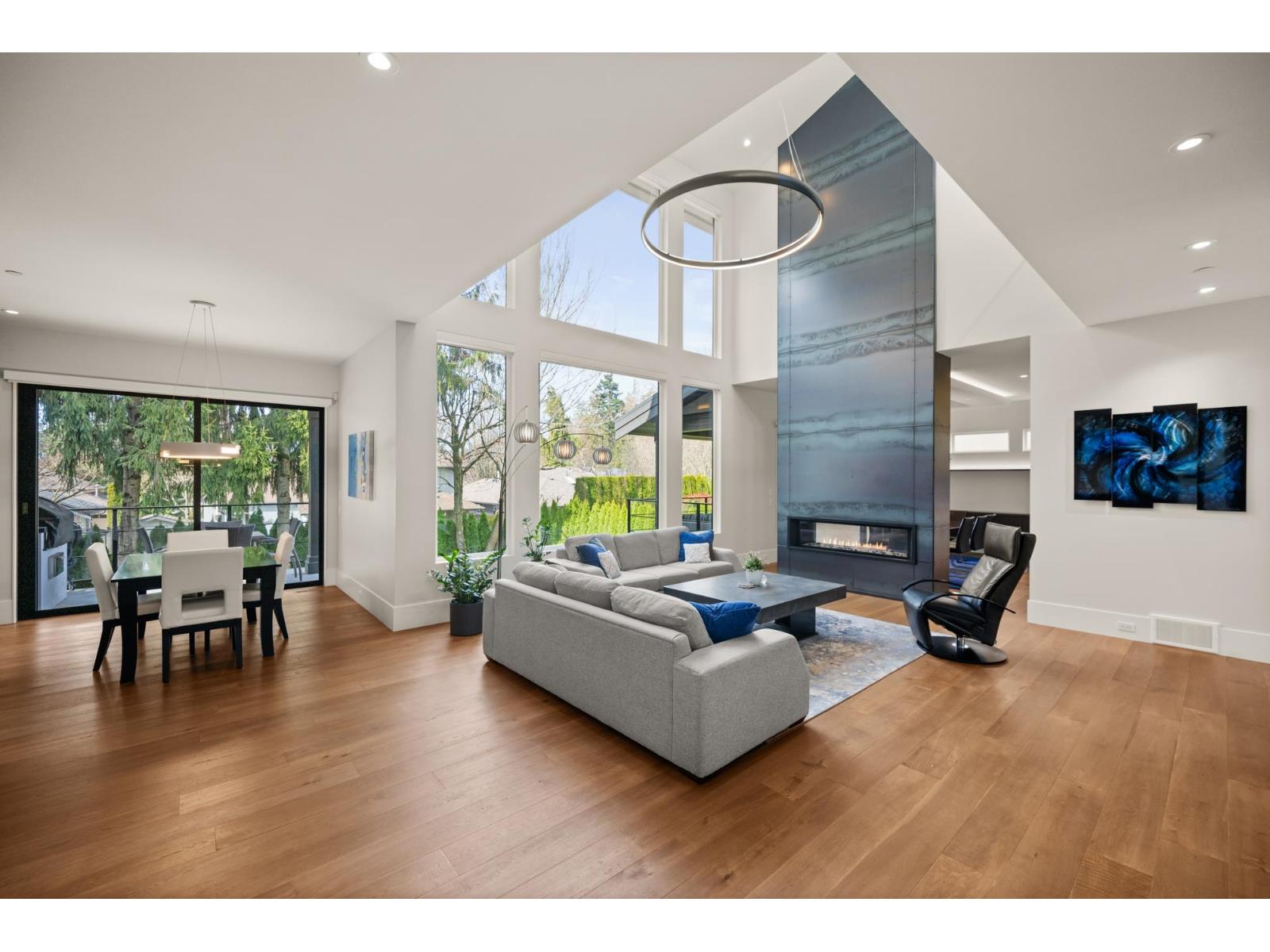 Property at 1877 126 STREET image 2