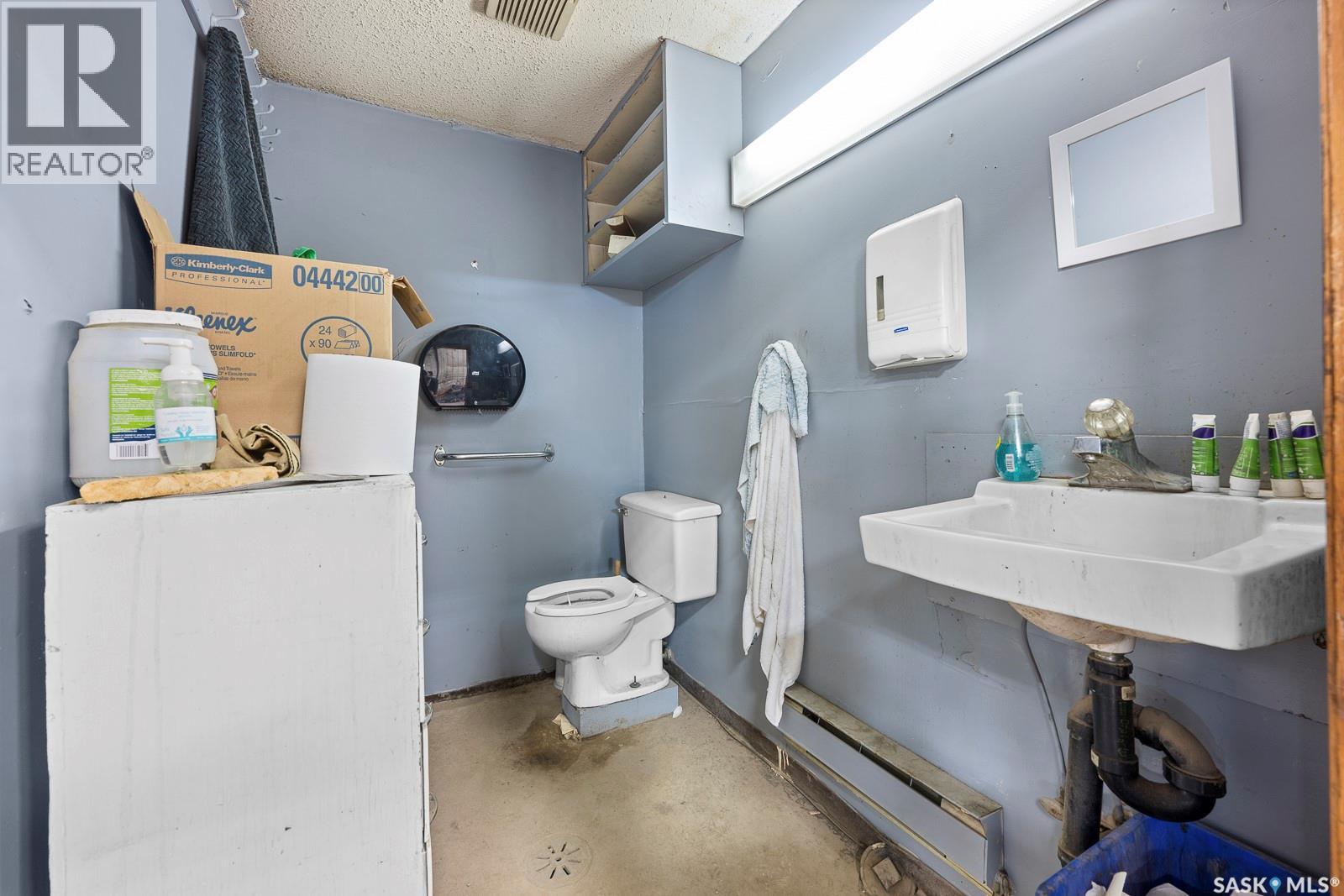1343-1377 Atkinson Street, Regina, Saskatchewan  S4N 3V8 - Photo 15 - SK015600