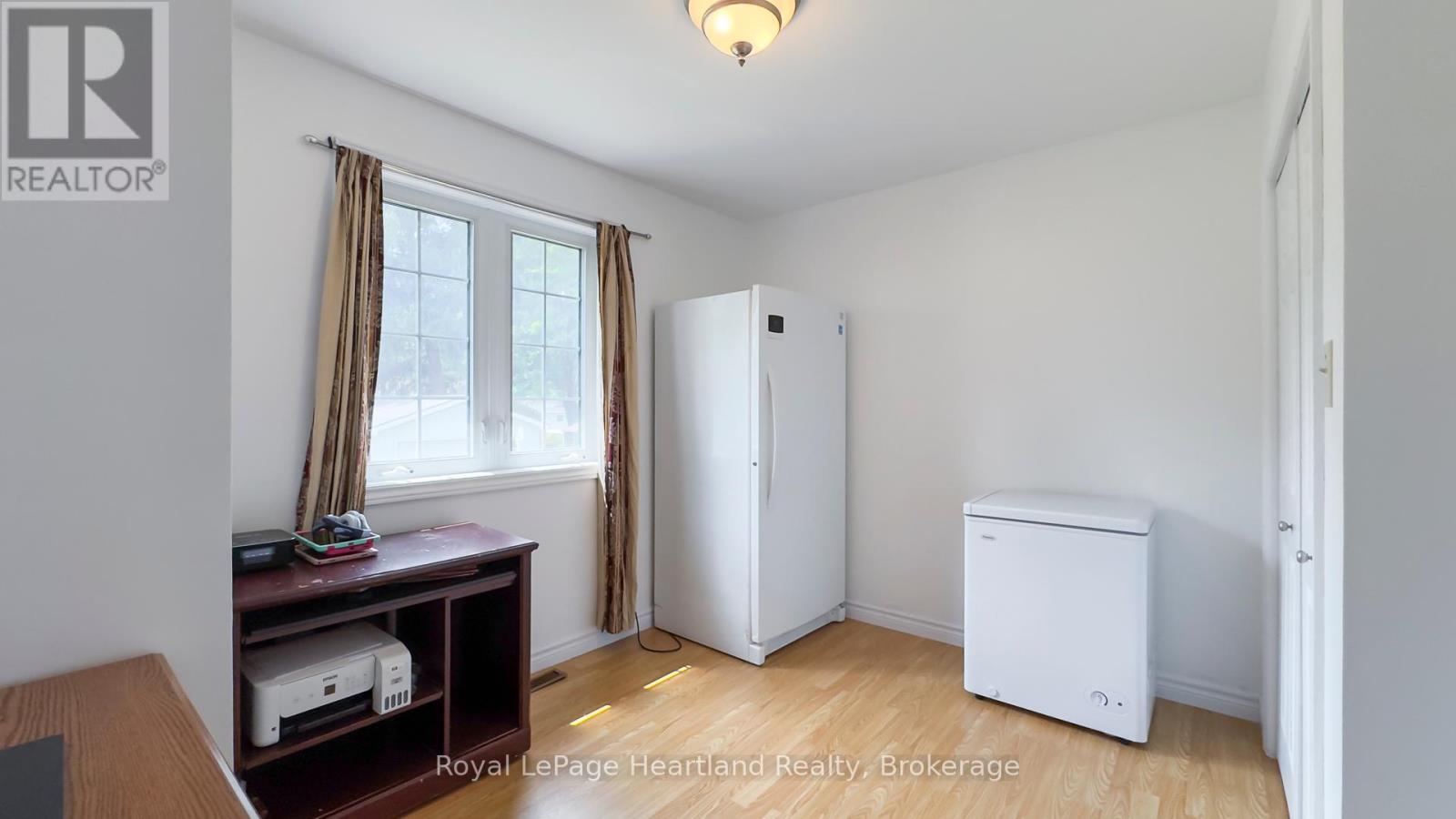 72 Princess Street W, Central Huron, Ontario  N0M 1L0 - Photo 22 - X12344302