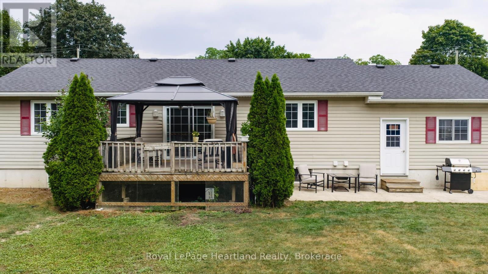 72 Princess Street W, Central Huron, Ontario  N0M 1L0 - Photo 41 - X12344302