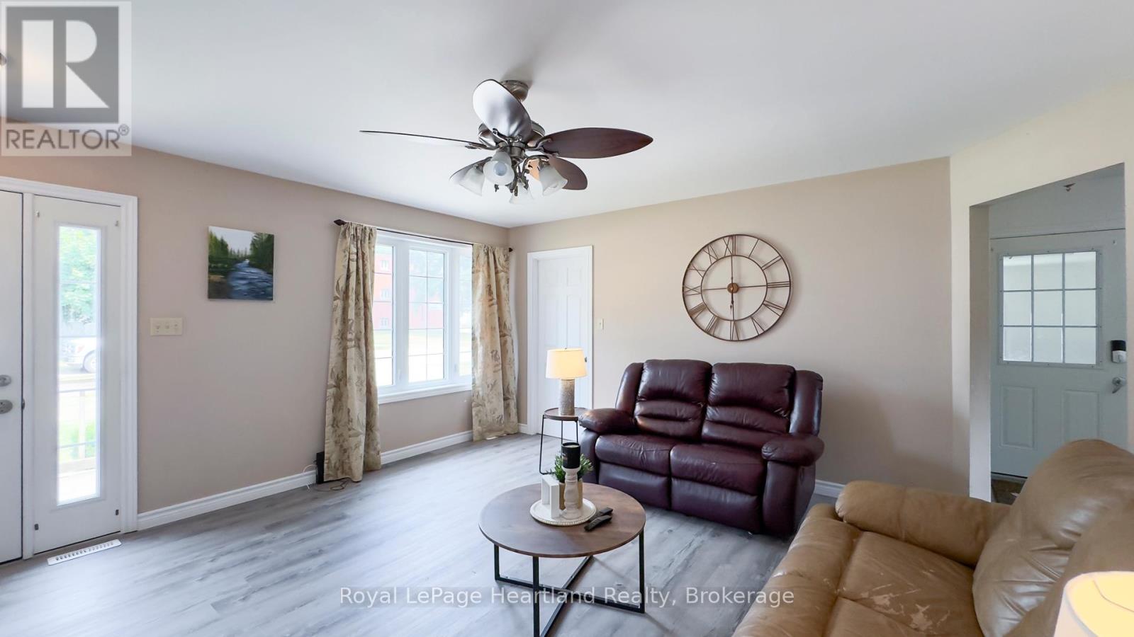 72 Princess Street W, Central Huron, Ontario  N0M 1L0 - Photo 6 - X12344302