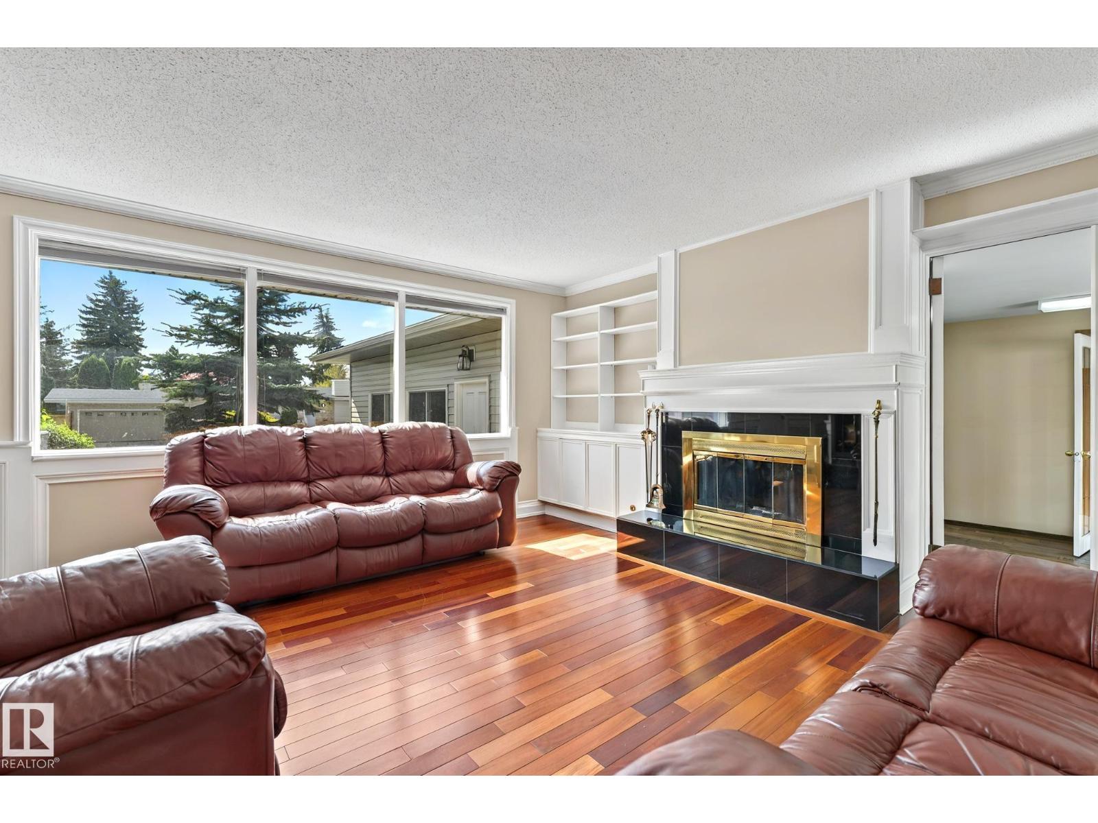 Property at 7608 143A ST NW image 5