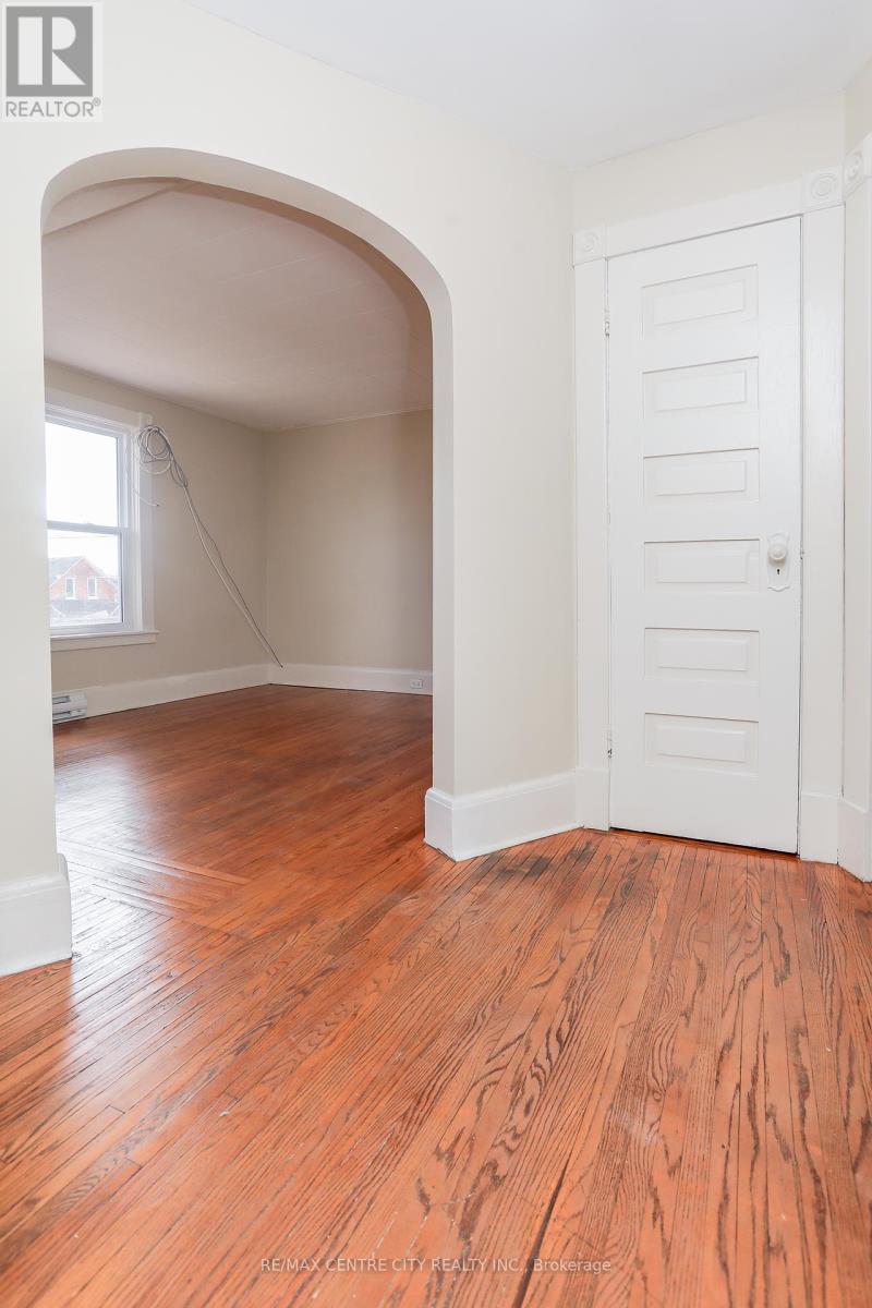 15 Wilson Avenue, St. Thomas, Ontario  N5R 3P9 - Photo 22 - X12348161