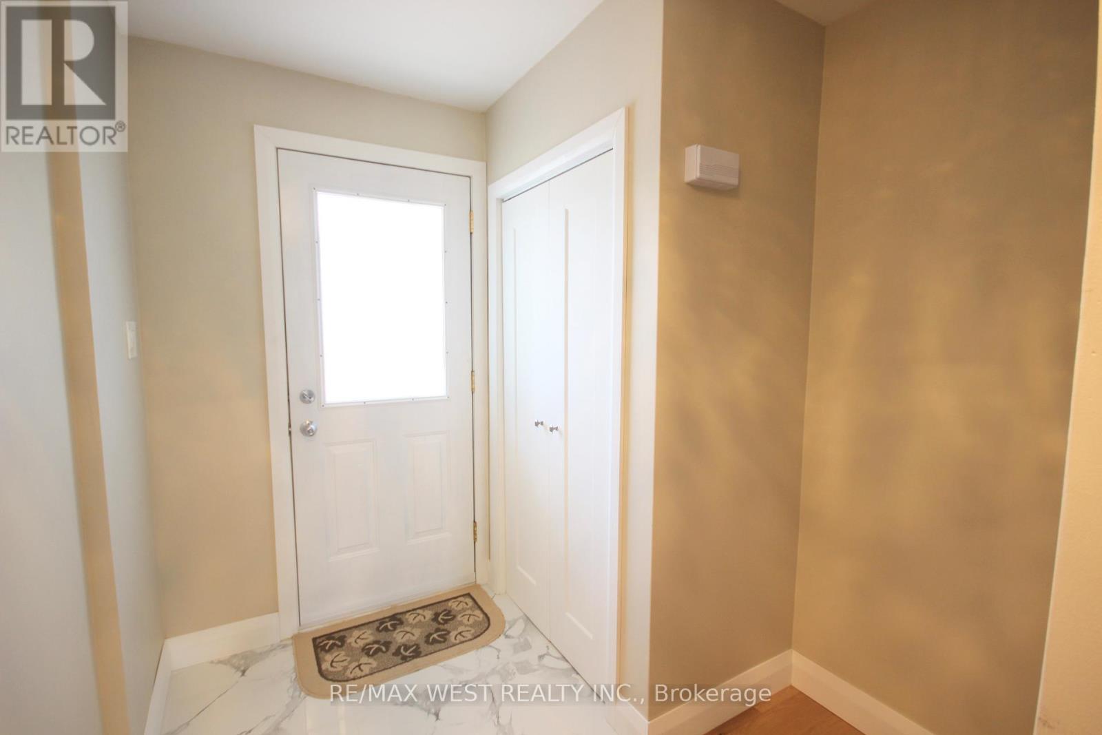 Property at 7139 DARCEL AVENUE image 5