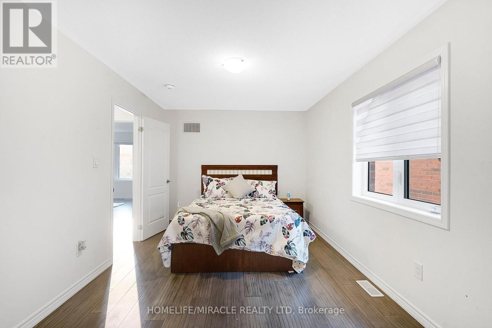 69 Mincing Trail, Brampton, Ontario  L7A 4S9 - Photo 20 - W12334421