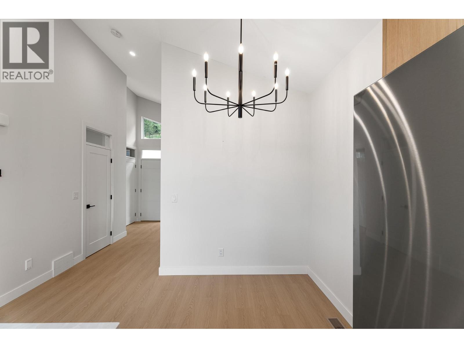 Property at 2400 Coldwater Drive Unit# 140 image 5