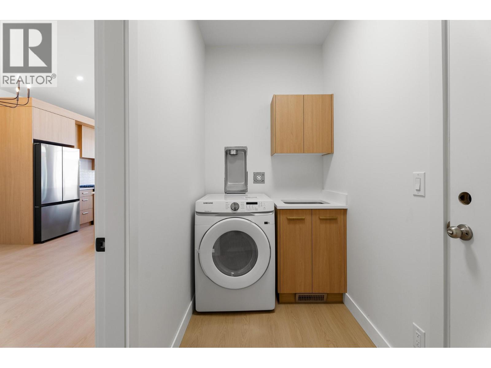 Property at 2400 Coldwater Drive Unit# 140 image 4