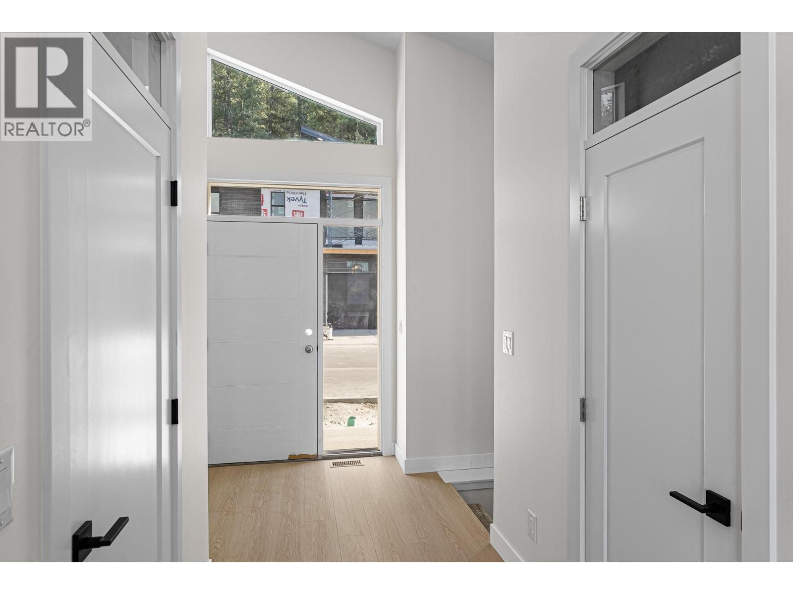 Property at 2400 Coldwater Drive Unit# 140 image 3