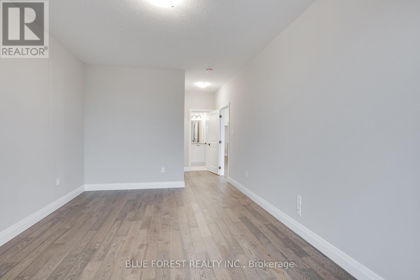 142 Shirley Street, Thames Centre, Ontario  N0M 2P0 - Photo 18 - X12348197