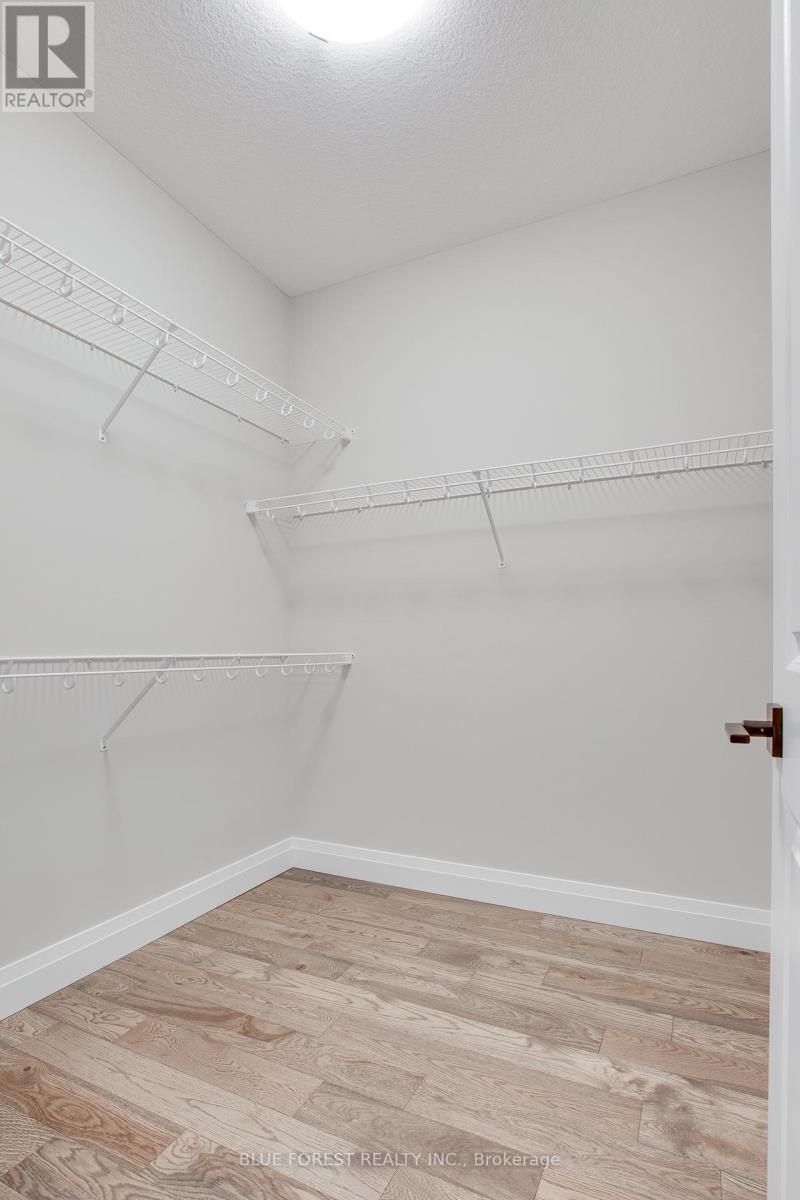 142 Shirley Street, Thames Centre, Ontario  N0M 2P0 - Photo 20 - X12348197