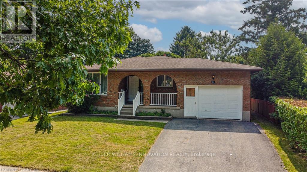 Property at 641 BLACK OAK CRESCENT image 3