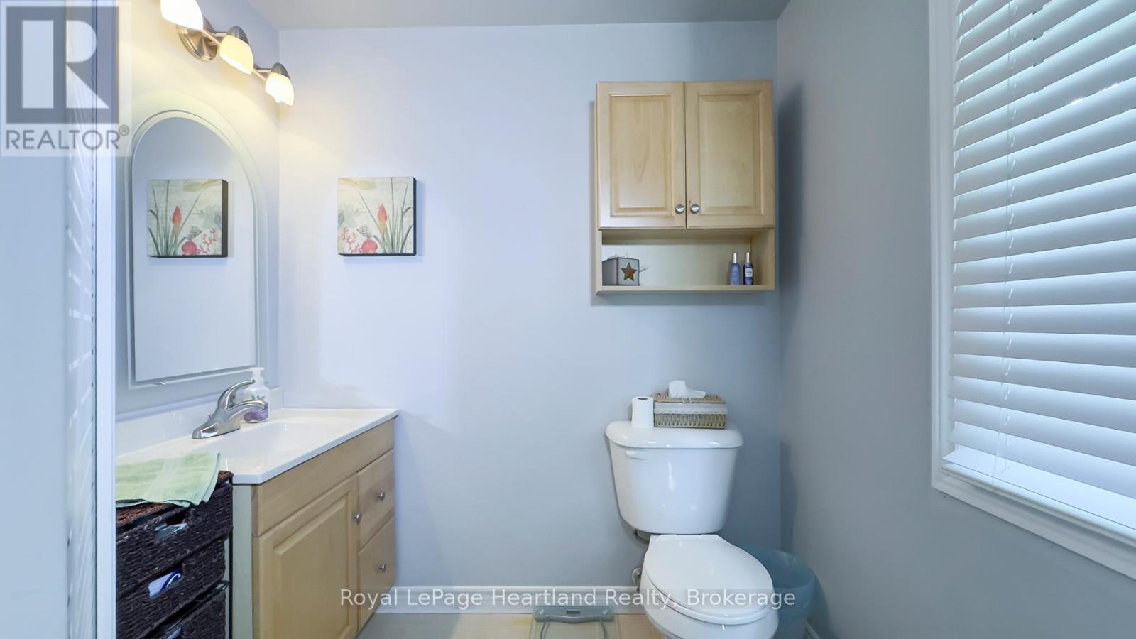 335 Oak Street, Goderich, Ontario  N7A 3R5 - Photo 24 - X12348191