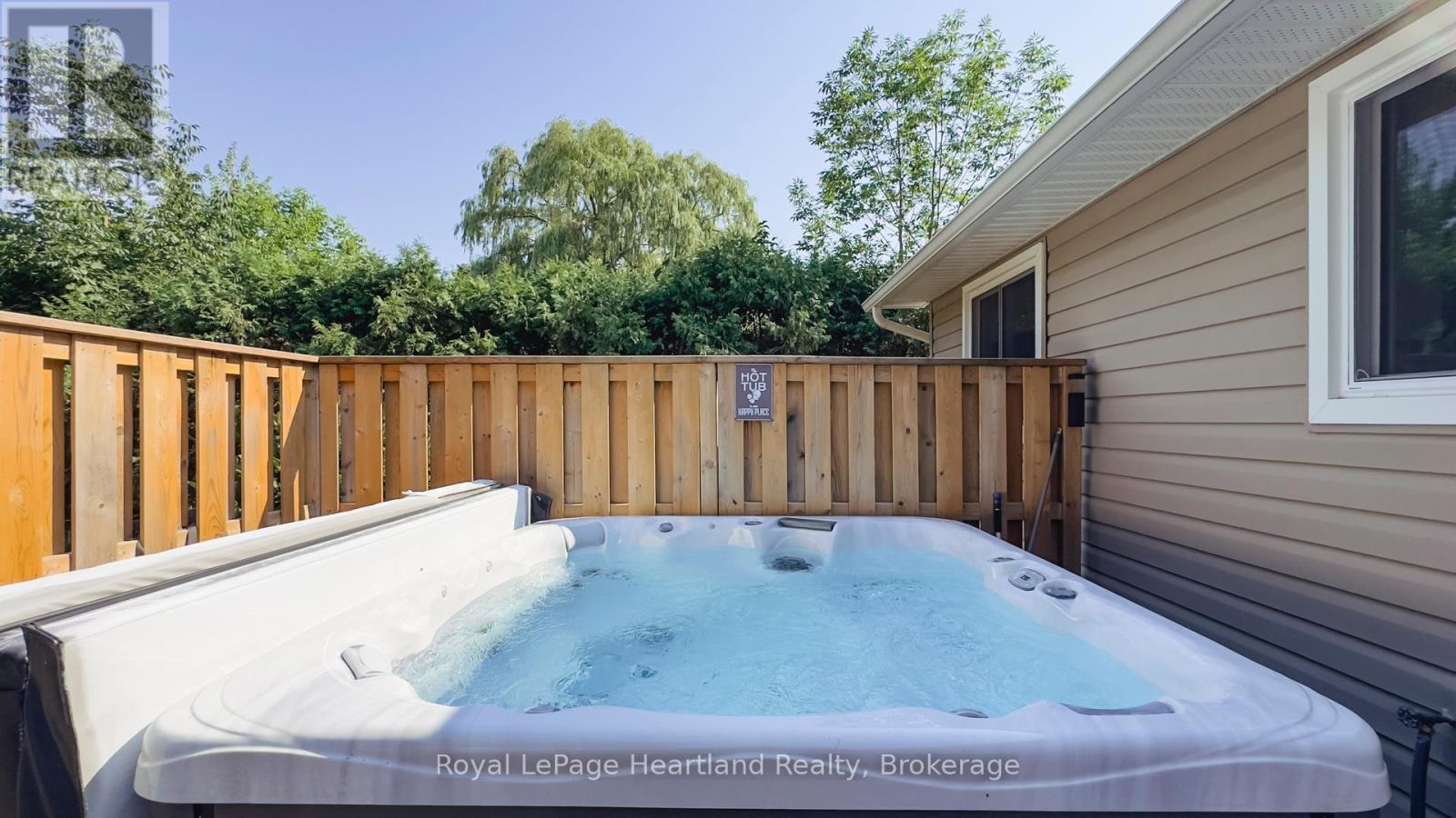 335 Oak Street, Goderich, Ontario  N7A 3R5 - Photo 36 - X12348191