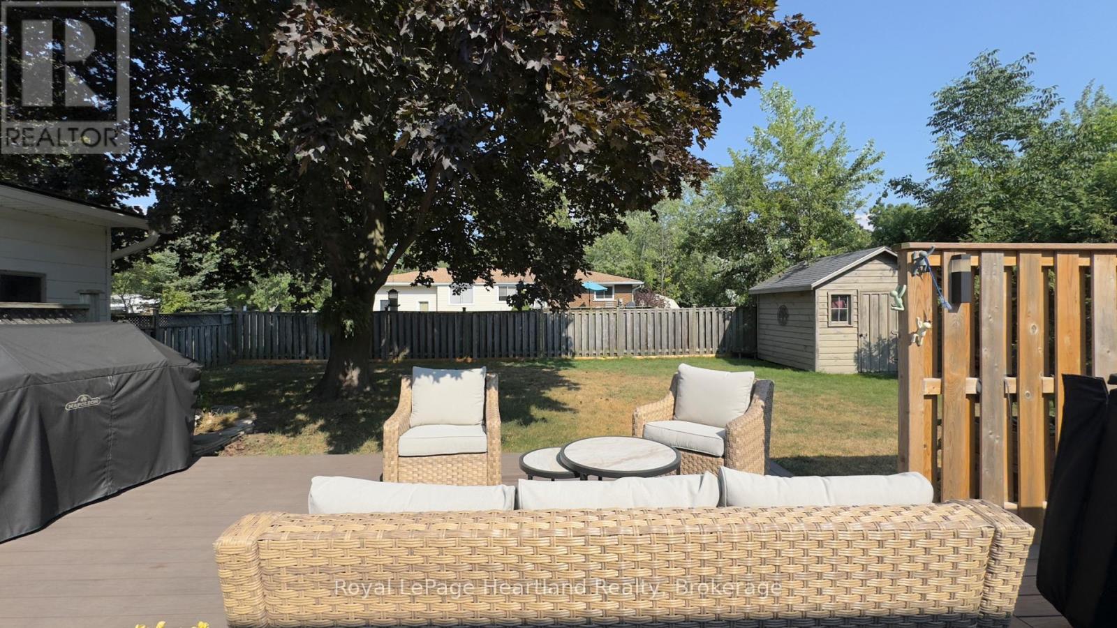 335 Oak Street, Goderich, Ontario  N7A 3R5 - Photo 37 - X12348191