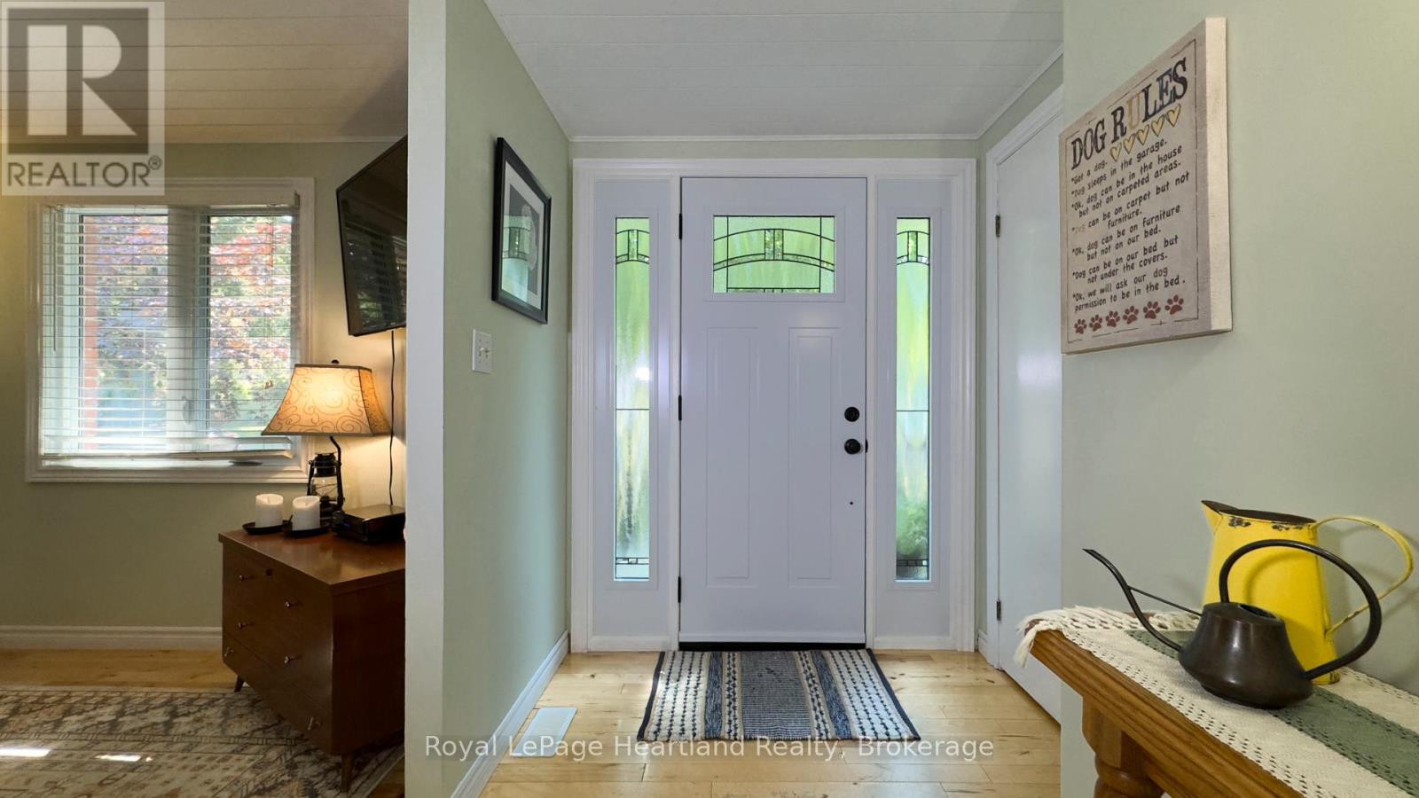 335 Oak Street, Goderich, Ontario  N7A 3R5 - Photo 4 - X12348191
