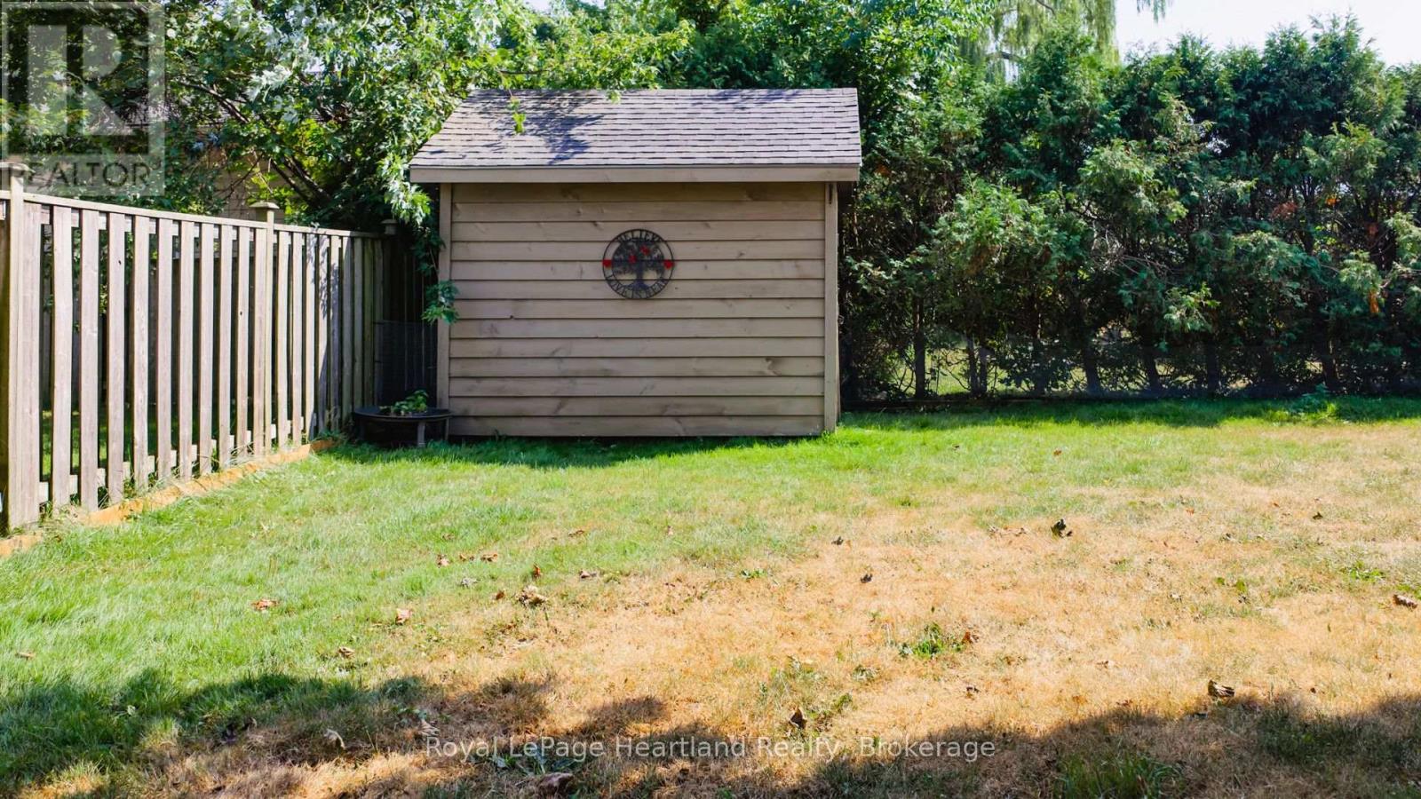 335 Oak Street, Goderich, Ontario  N7A 3R5 - Photo 46 - X12348191