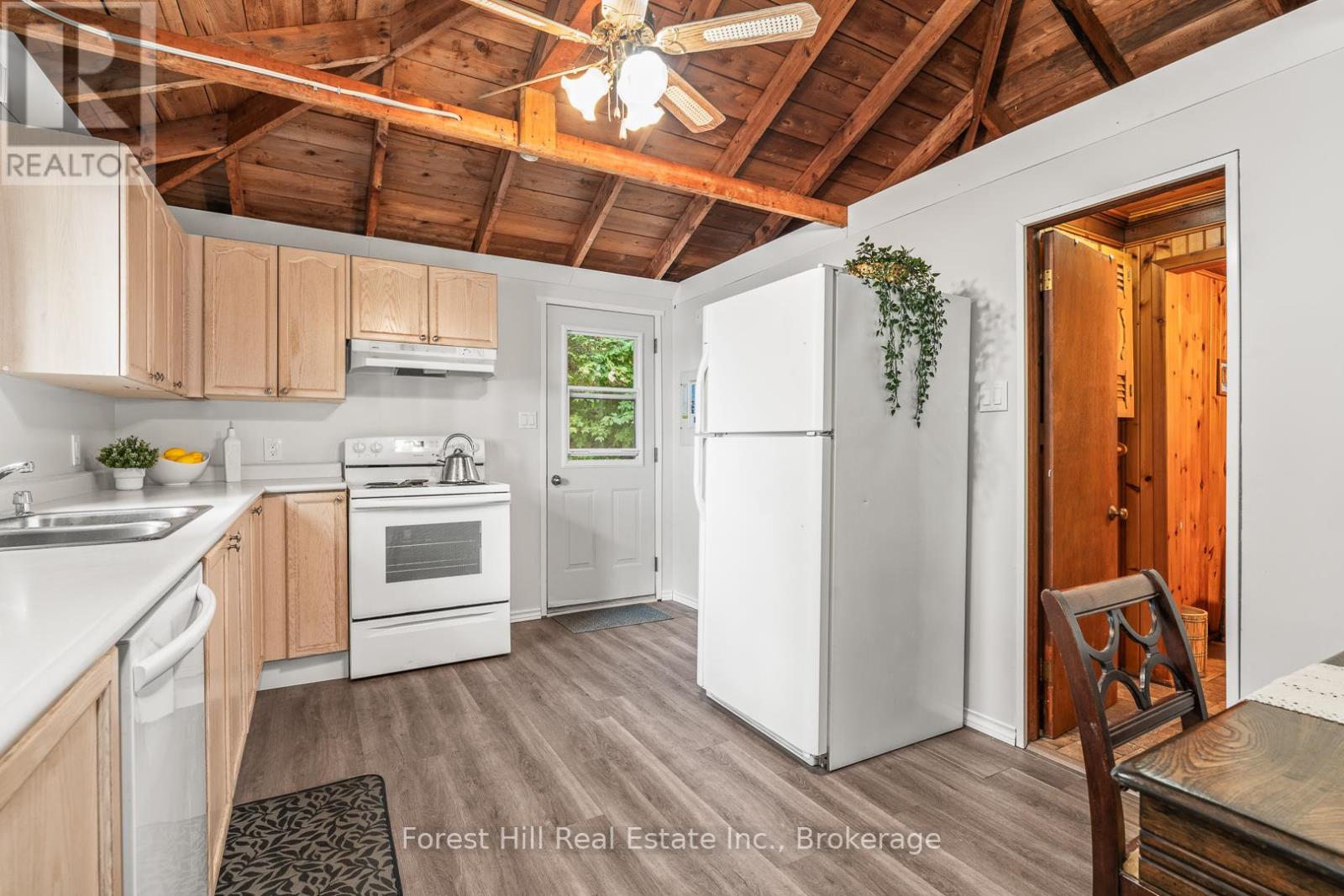 1277 Causeway Drive, Algonquin Highlands, Ontario  P0A 1E0 - Photo 30 - X12348195