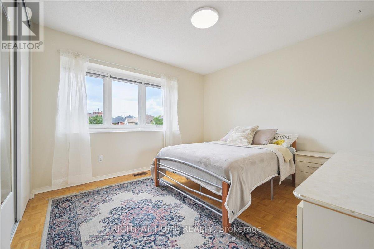 5322 Lismic Boulevard, Mississauga, Ontario  L5V 1P5 - Photo 23 - W12346088