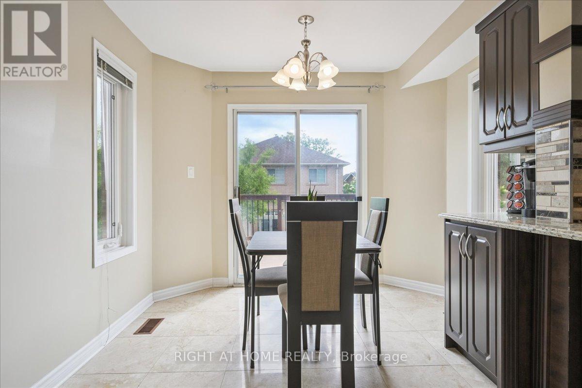5322 Lismic Boulevard, Mississauga, Ontario  L5V 1P5 - Photo 19 - W12346088