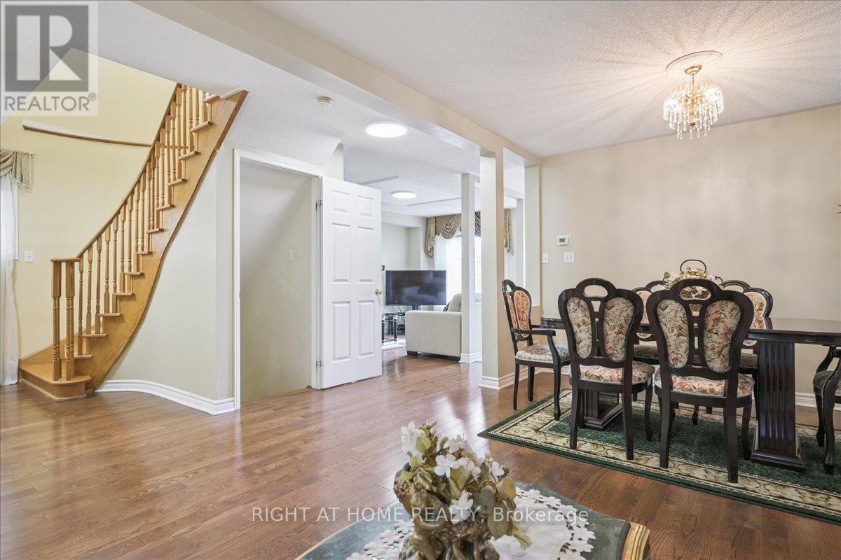5322 Lismic Boulevard, Mississauga, Ontario  L5V 1P5 - Photo 9 - W12346088
