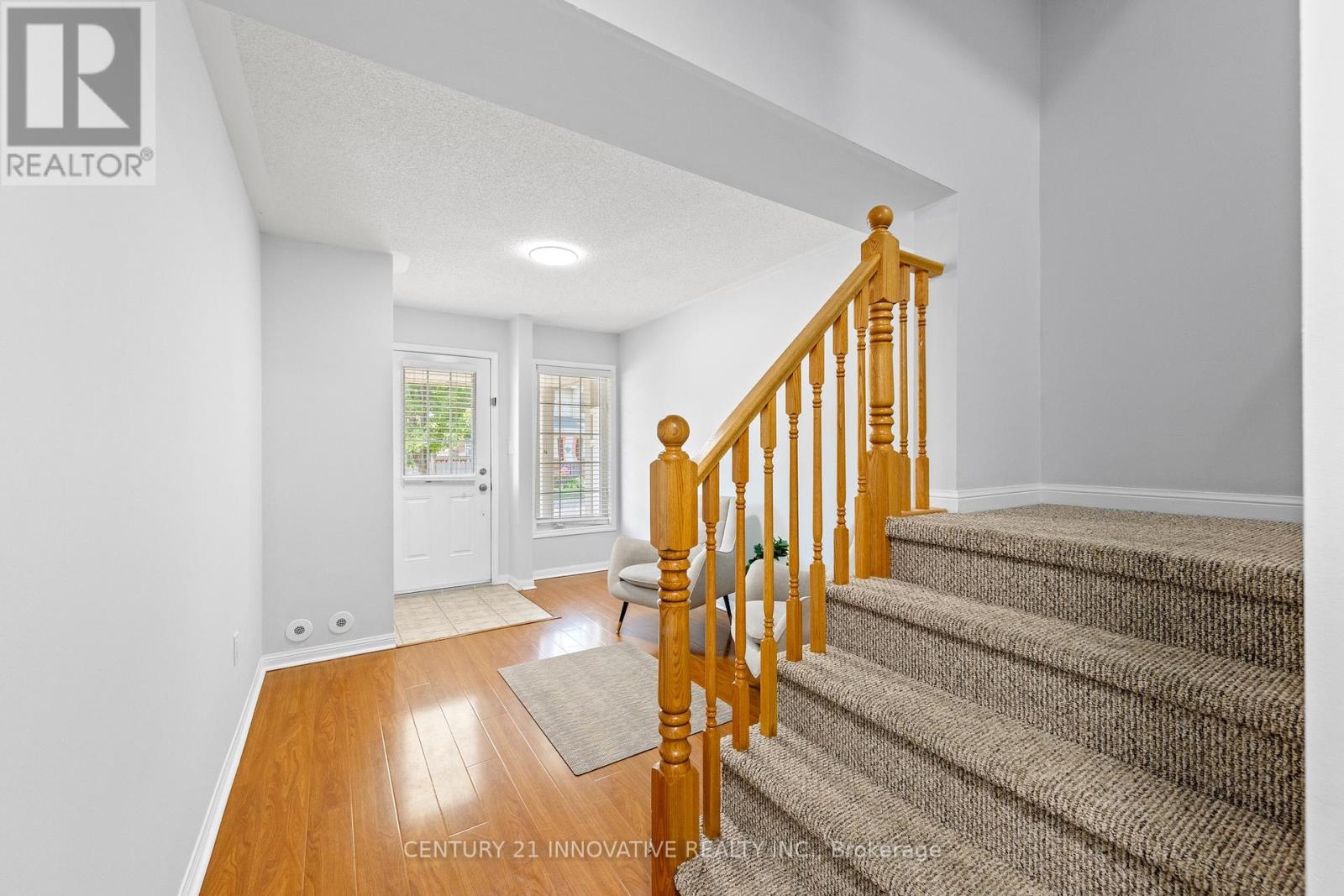 915 Hasselfeldt Heights, Milton, Ontario  L9T 0M4 - Photo 8 - W12348189