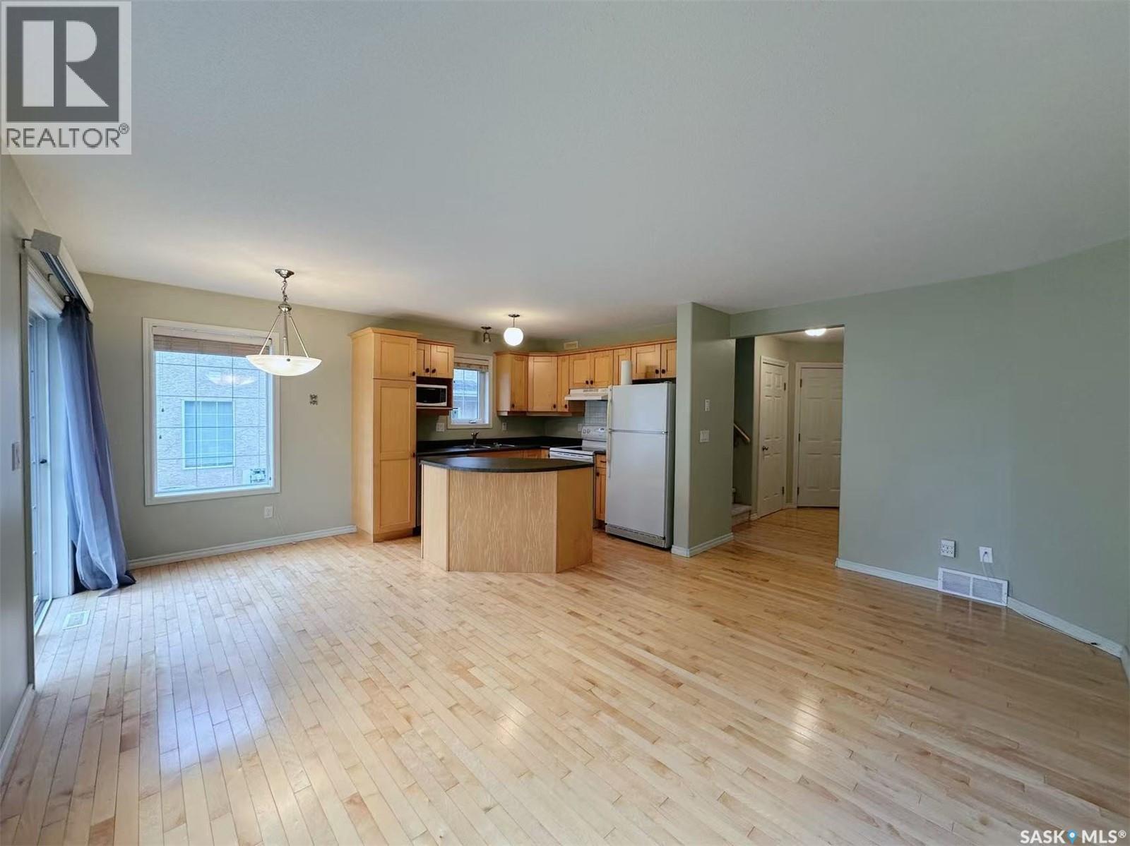 32 127 Banyan Crescent, Saskatoon, Saskatchewan  S7V 1G5 - Photo 5 - SK015822