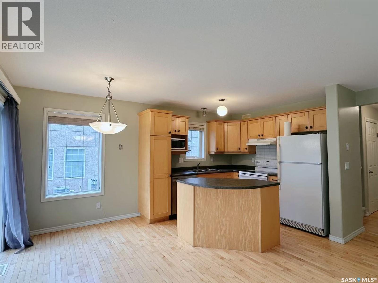 32 127 Banyan Crescent, Saskatoon, Saskatchewan  S7V 1G5 - Photo 6 - SK015822