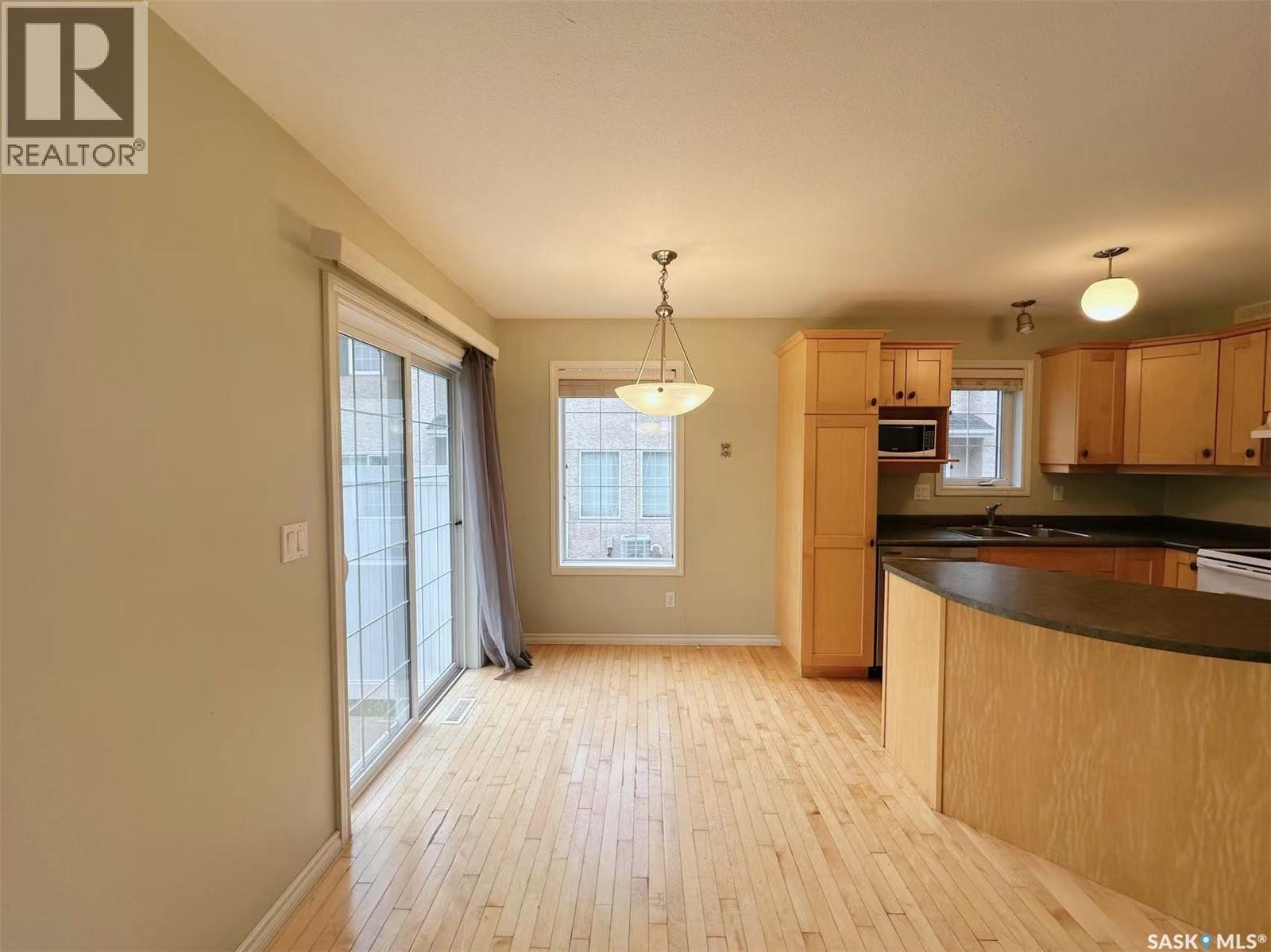 32 127 Banyan Crescent, Saskatoon, Saskatchewan  S7V 1G5 - Photo 7 - SK015822