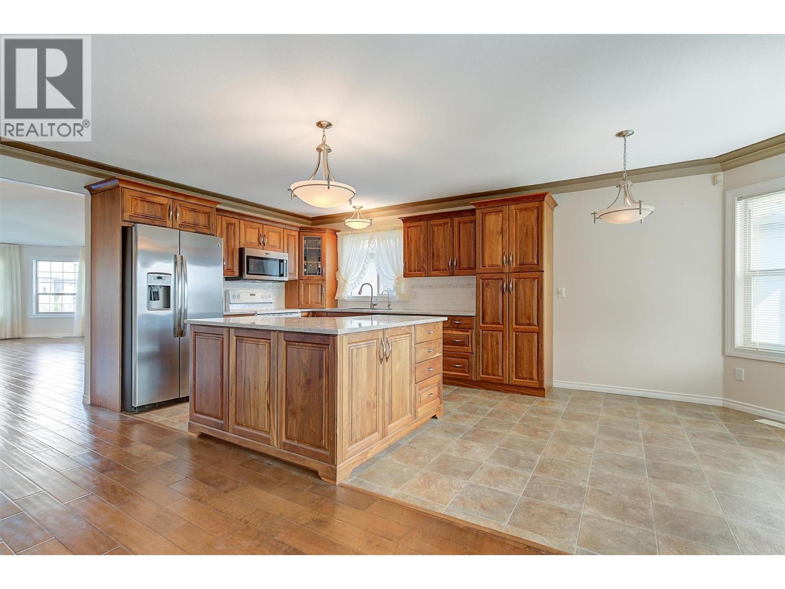595 Yates Road Unit# 313 Kelowna Photo 13