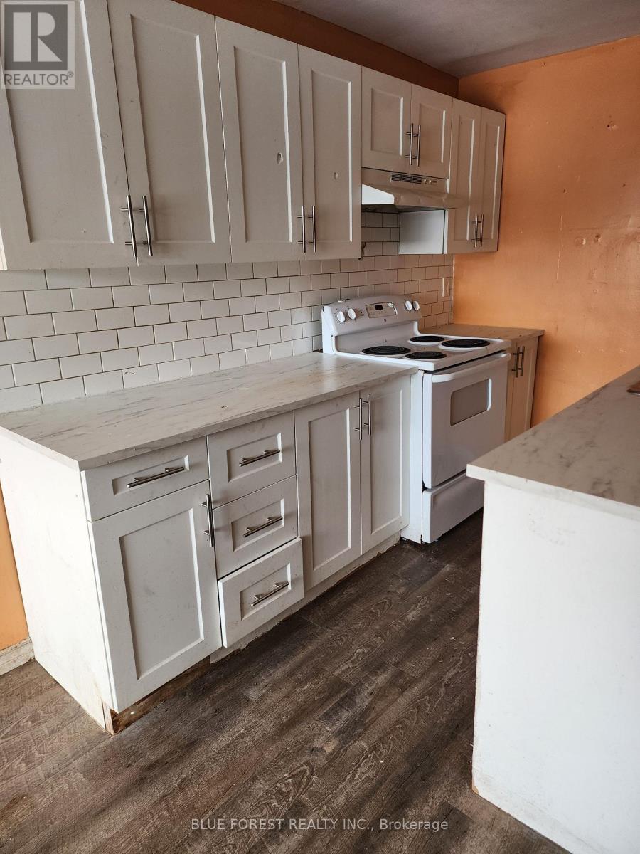 304 - 1172 Hamilton Road, London East, Ontario  N5W 1A9 - Photo 3 - X12348246