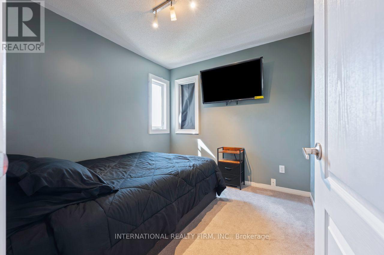 440 Jay Crescent, Orangeville, Ontario  L9W 4Z2 - Photo 20 - W12348233