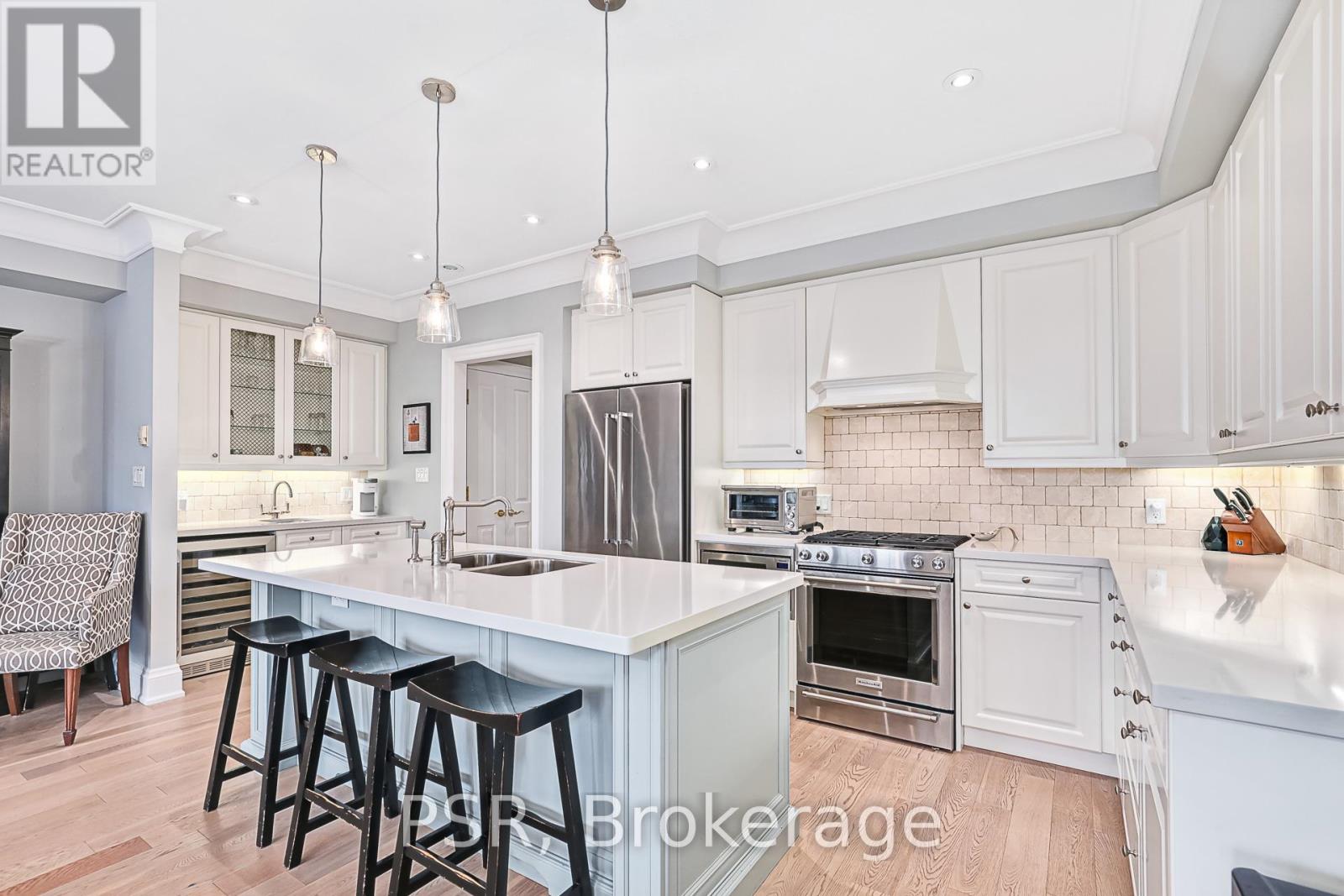 404 - 40 Trott Boulevard, Collingwood, Ontario  L9Y 5K5 - Photo 11 - S12348251