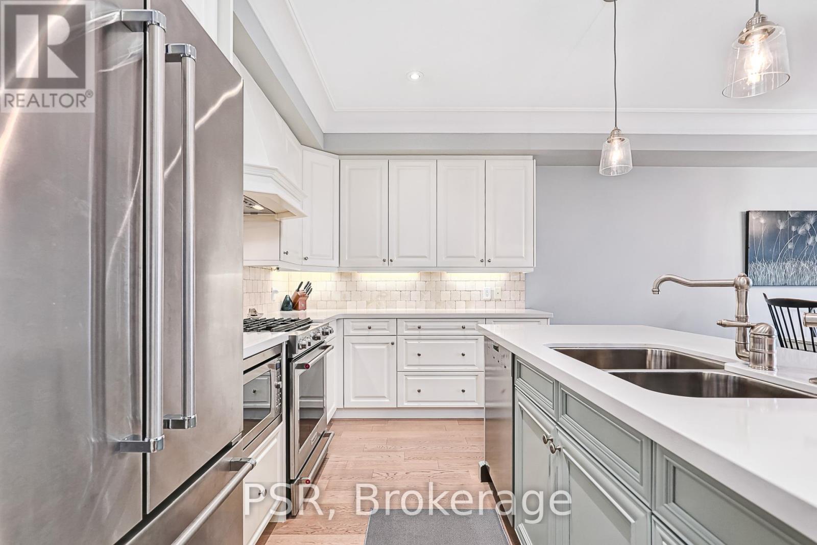 404 - 40 Trott Boulevard, Collingwood, Ontario  L9Y 5K5 - Photo 12 - S12348251