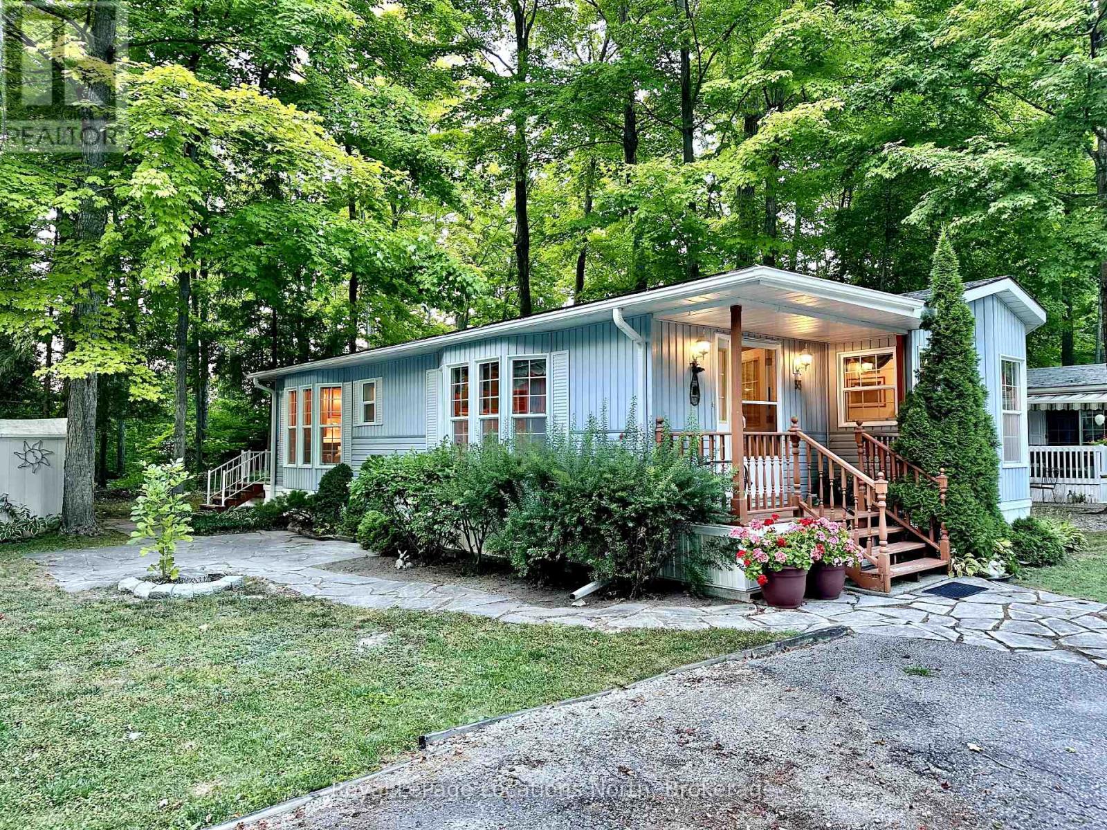 Property at 35 THE BOARDWALK image 1