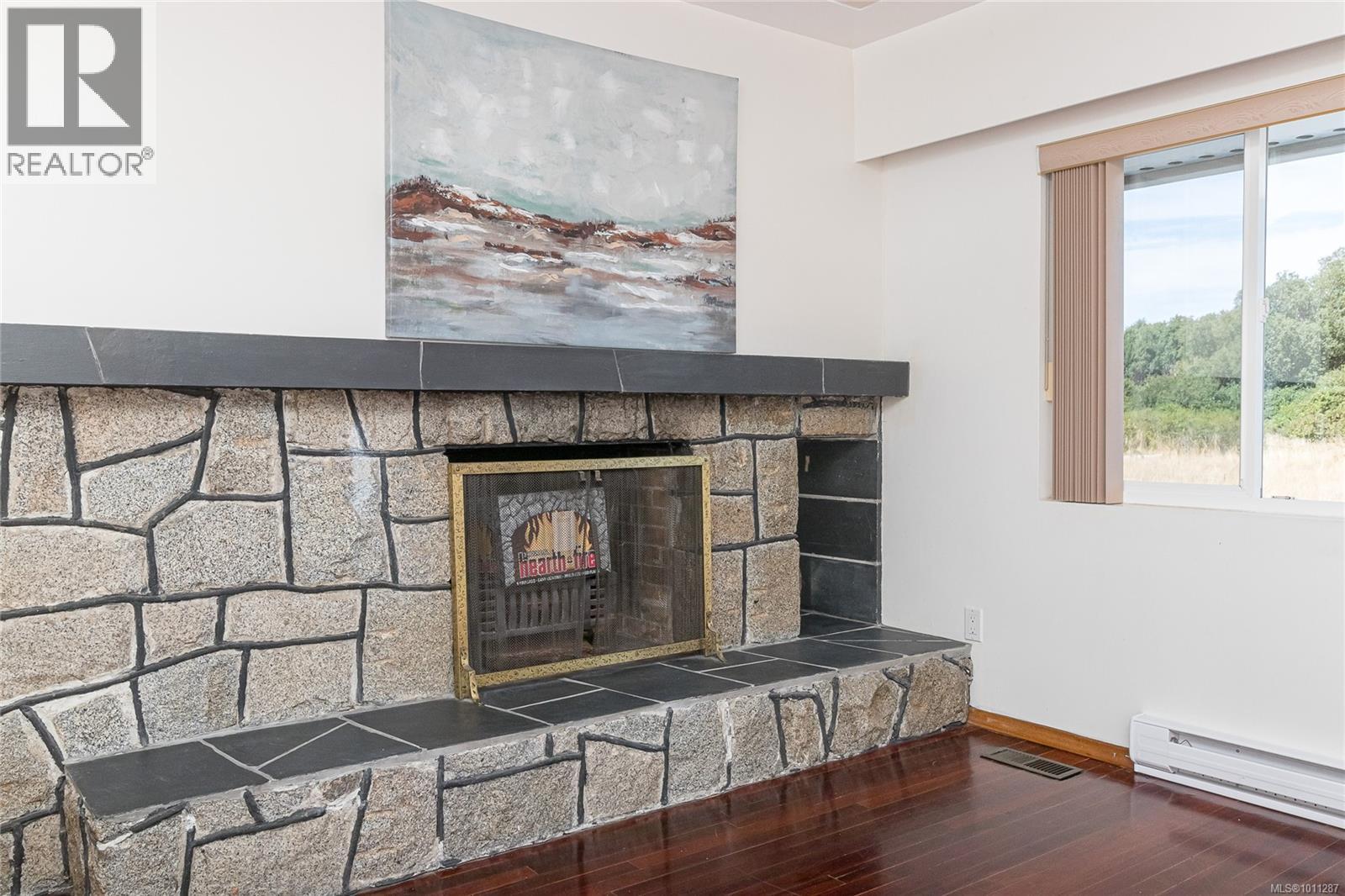 Property at 2560 Dorset Rd image 1