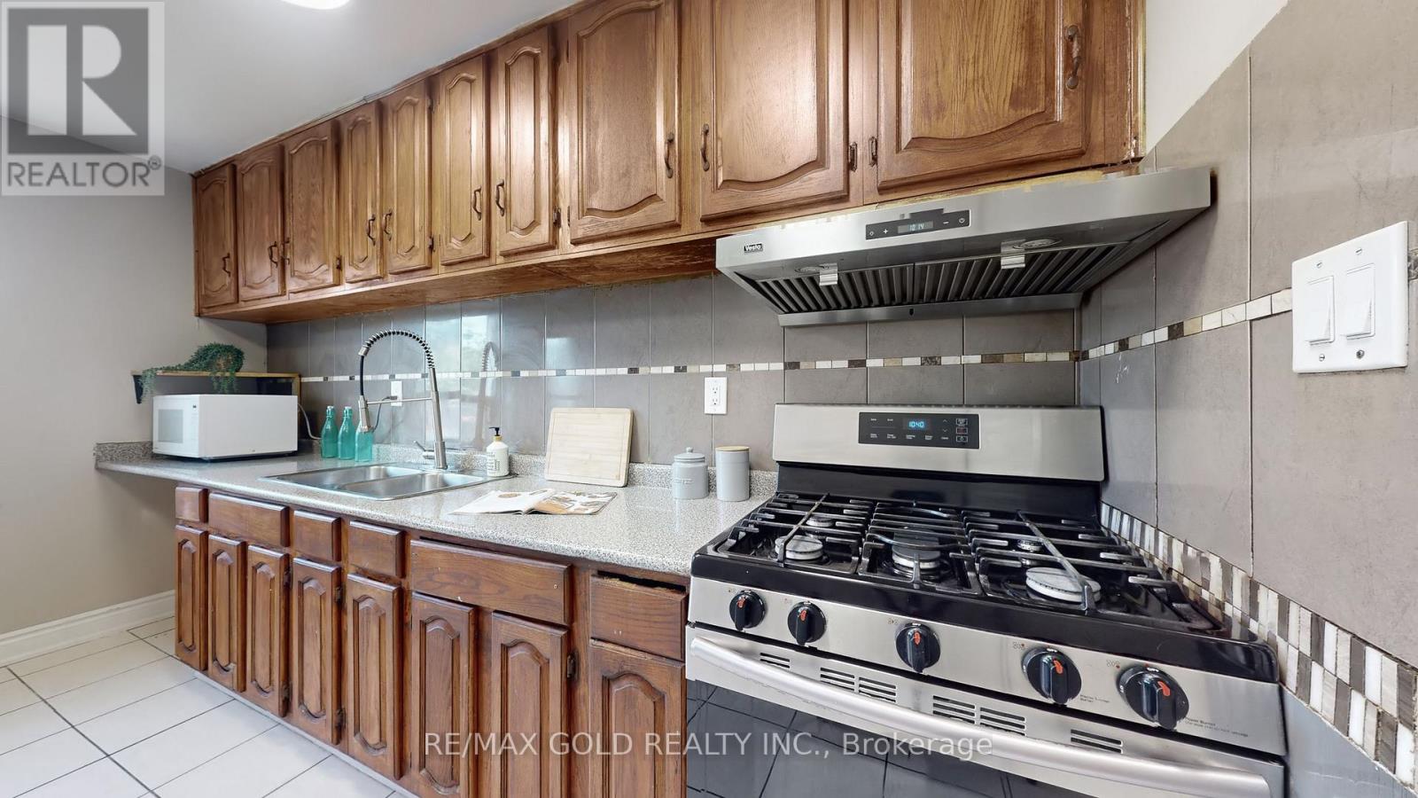 42 Murison Boulevard, Toronto, Ontario  M1B 2B2 - Photo 11 - E12347442