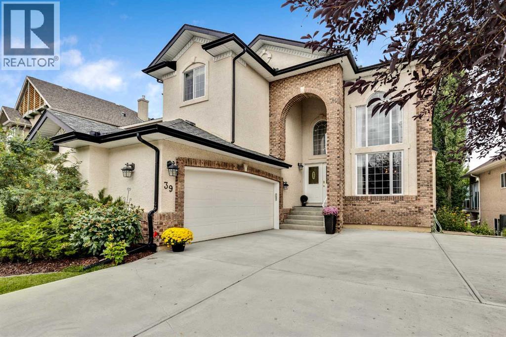 Property at 39 Discovery Ridge Rise SW image 2