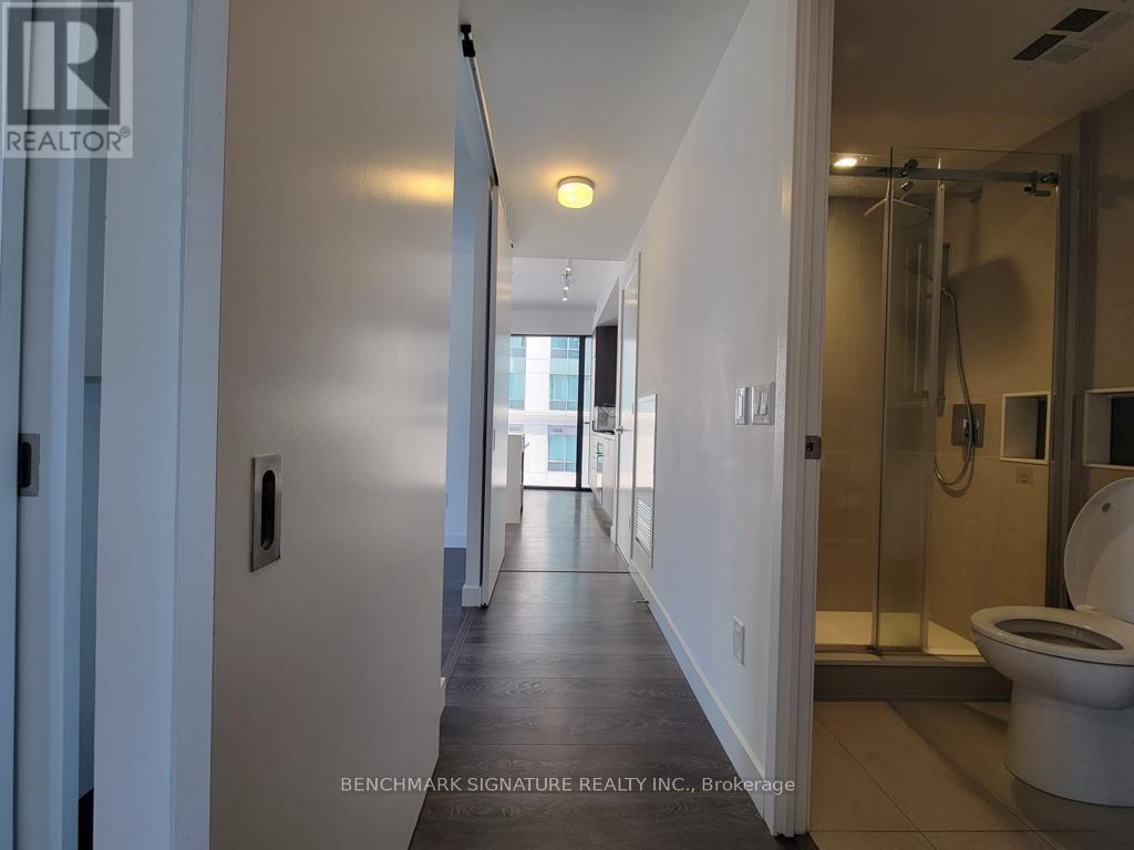 611 - 215 Queen Street W, Toronto, Ontario  M5V 0P5 - Photo 5 - C12348264