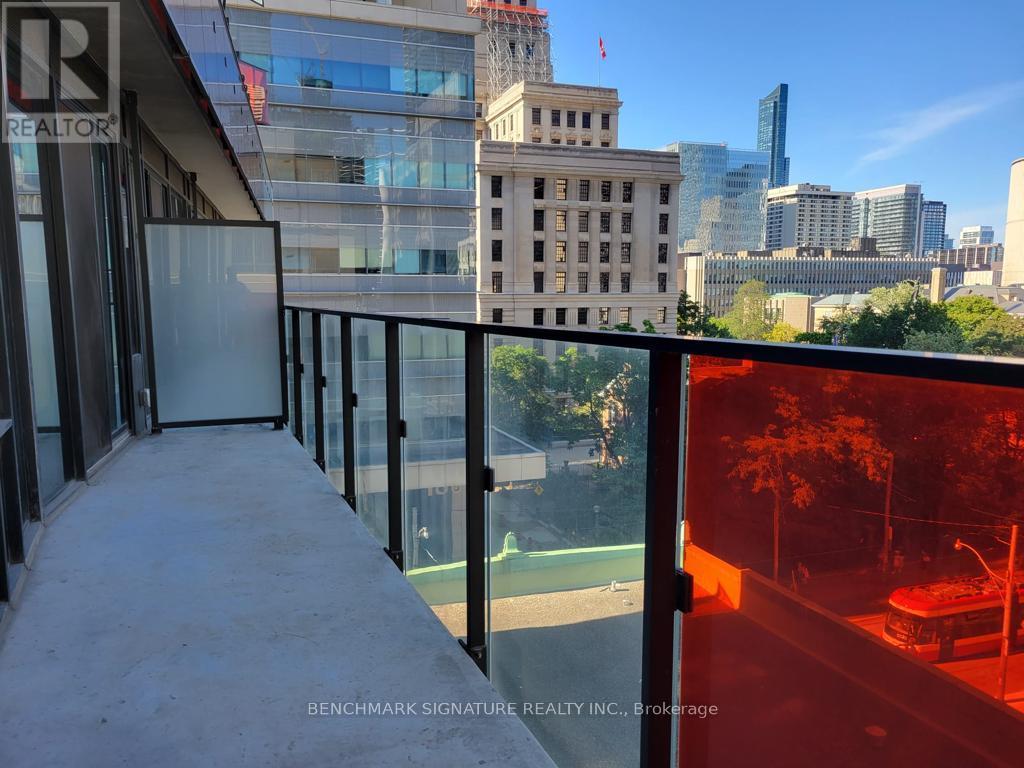611 - 215 Queen Street W, Toronto, Ontario  M5V 0P5 - Photo 6 - C12348264