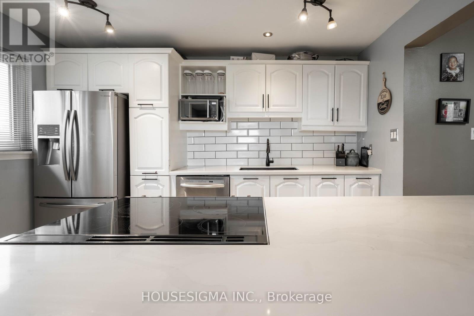 Property at 82 - 321 BLACKTHORN STREET image 4