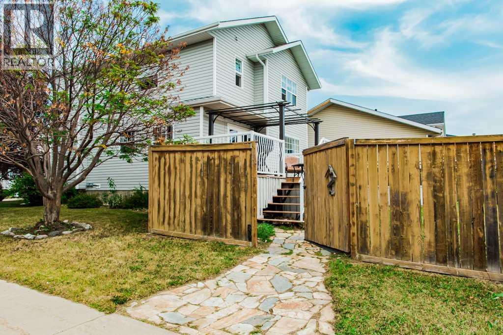 Property at 8921 60A Avenue image 4