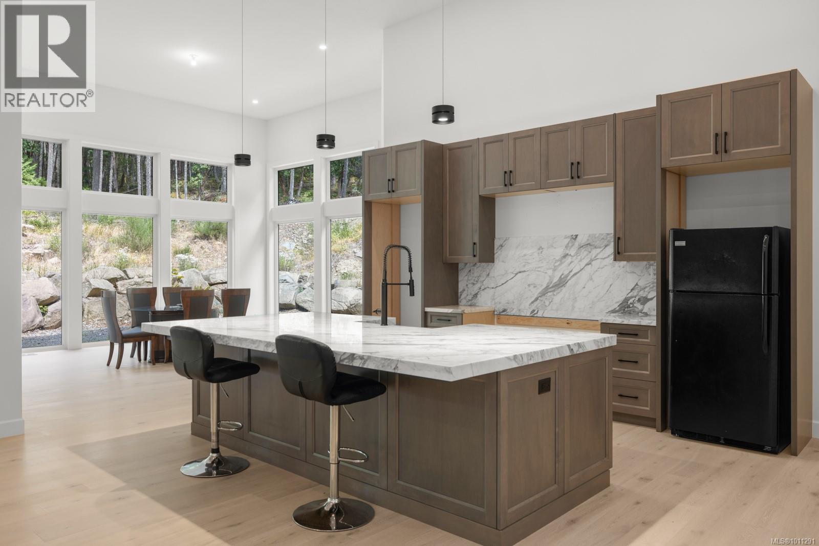 4811 Henry Roethel Rd, Ladysmith, British Columbia  V9G 1G9 - Photo 6 - 1011291