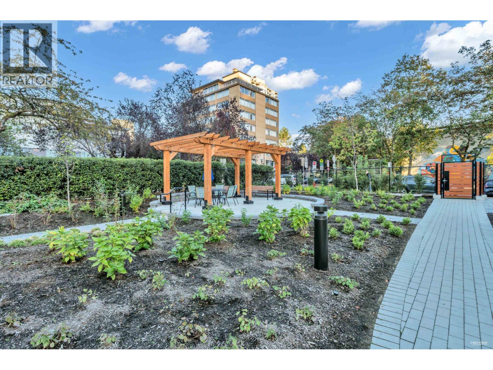 Listing Picture 28 of 28 : 606 1740 COMOX STREET, Vancouver / 溫哥華 - 魯藝地產 Yvonne Lu Group - MLS Medallion Club Member