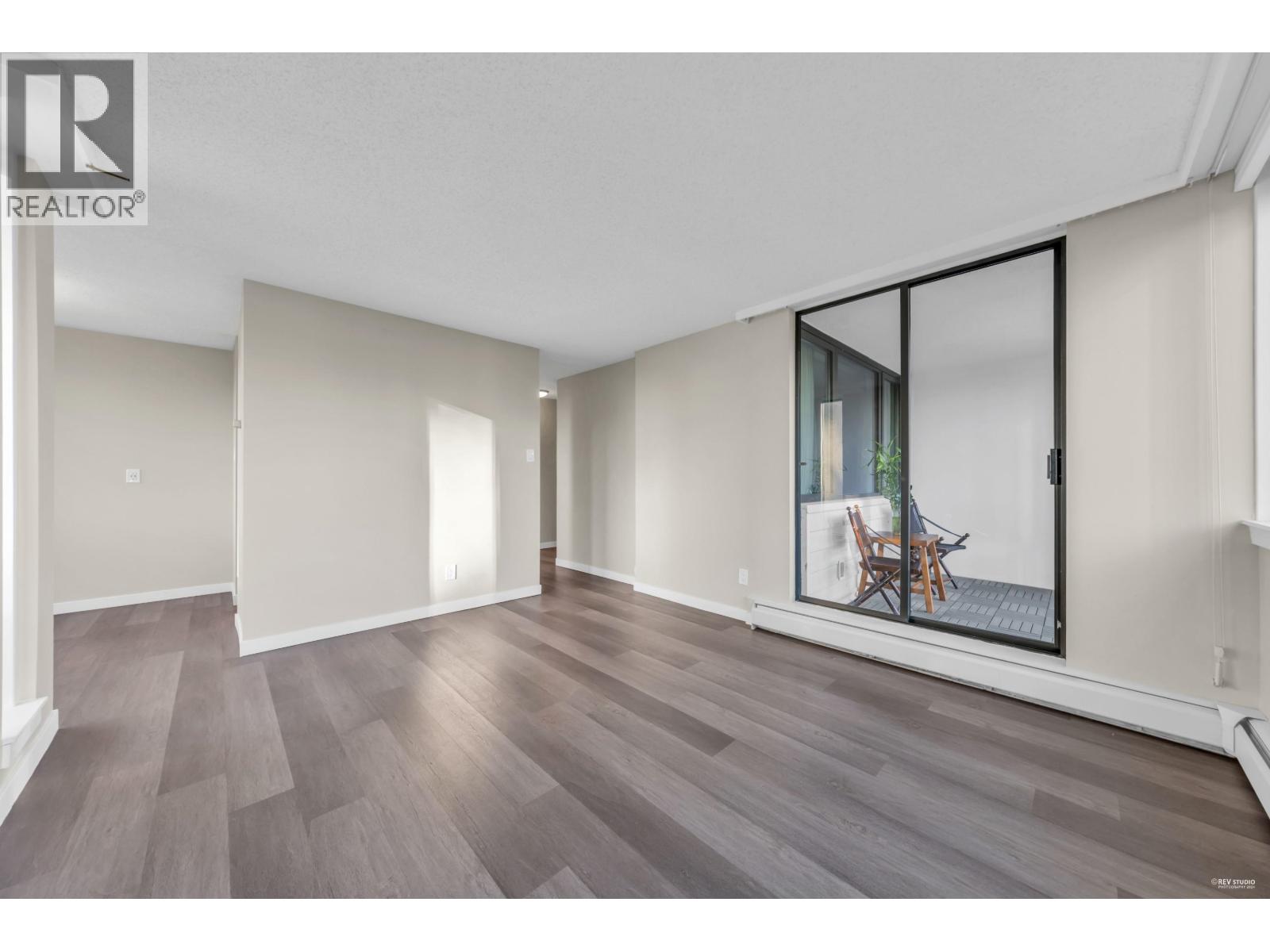 Listing Picture 14 of 28 : 606 1740 COMOX STREET, Vancouver / 溫哥華 - 魯藝地產 Yvonne Lu Group - MLS Medallion Club Member