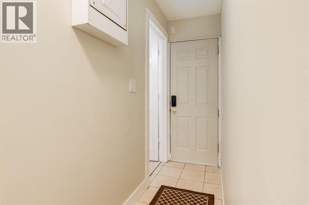 Property at 522 21 Avenue SW image 4