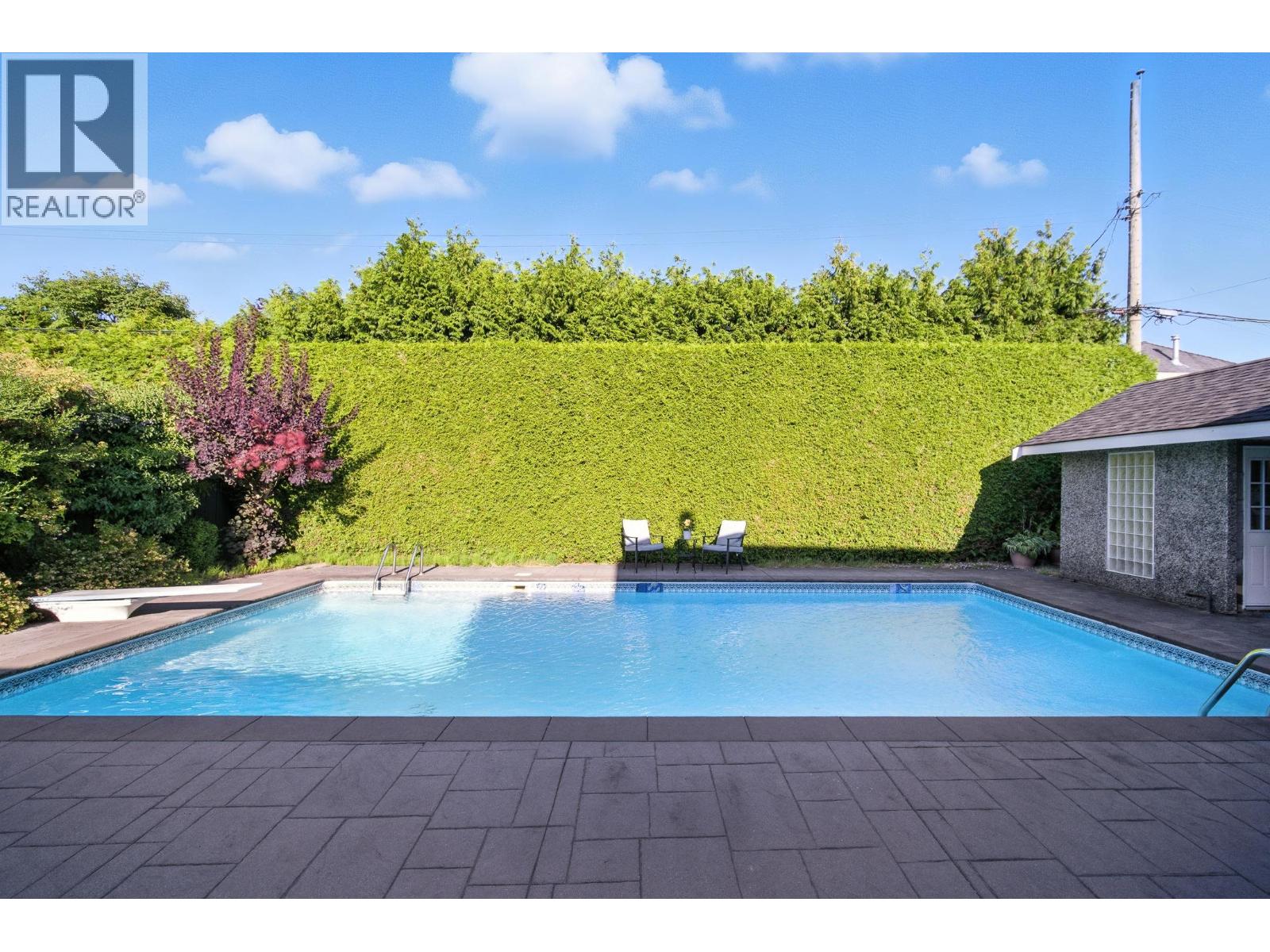 8600 Fairway Road, Richmond, British Columbia  V7C 1Y6 - Photo 2 - R3037494