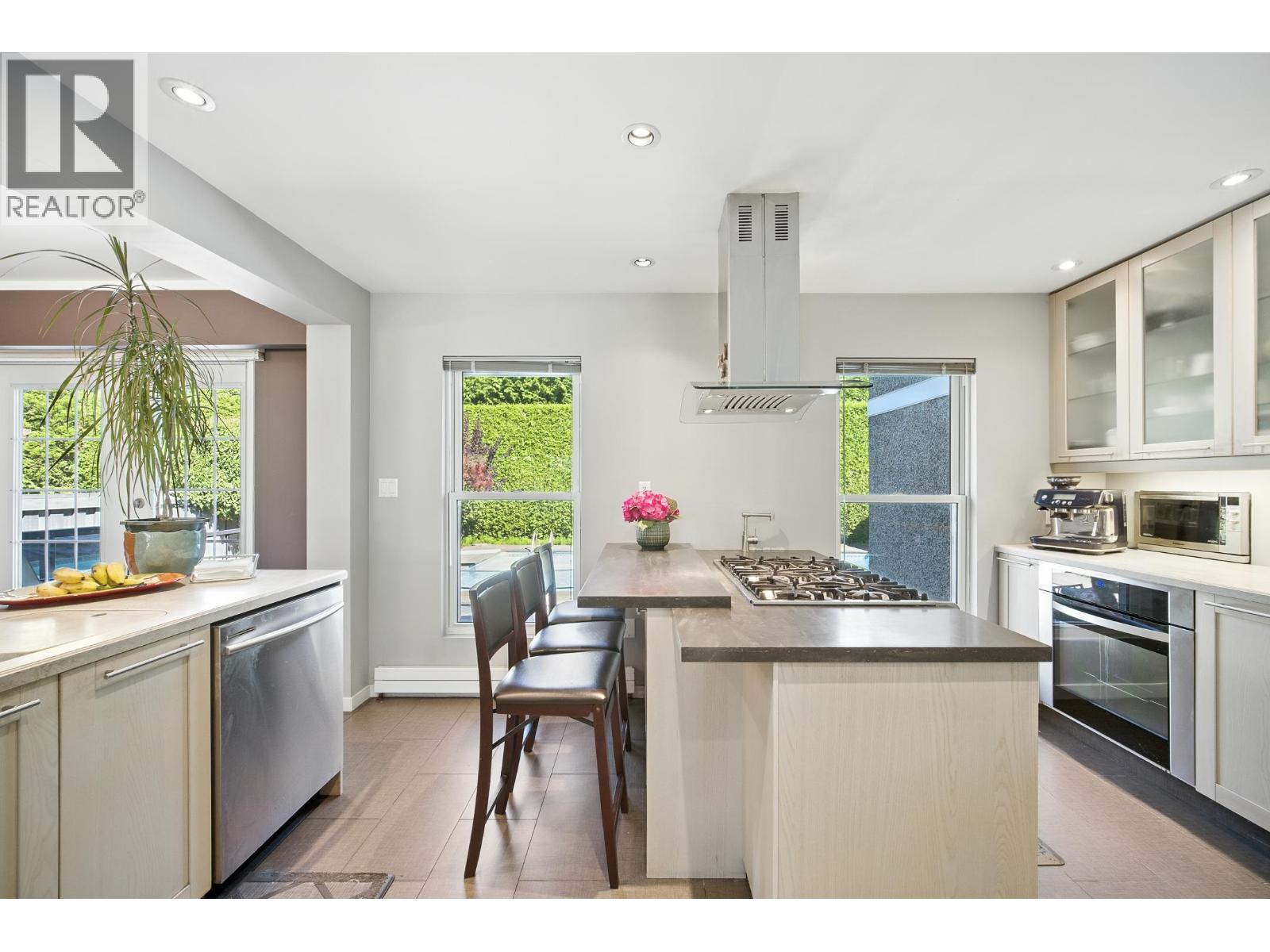 8600 Fairway Road, Richmond, British Columbia  V7C 1Y6 - Photo 9 - R3037494