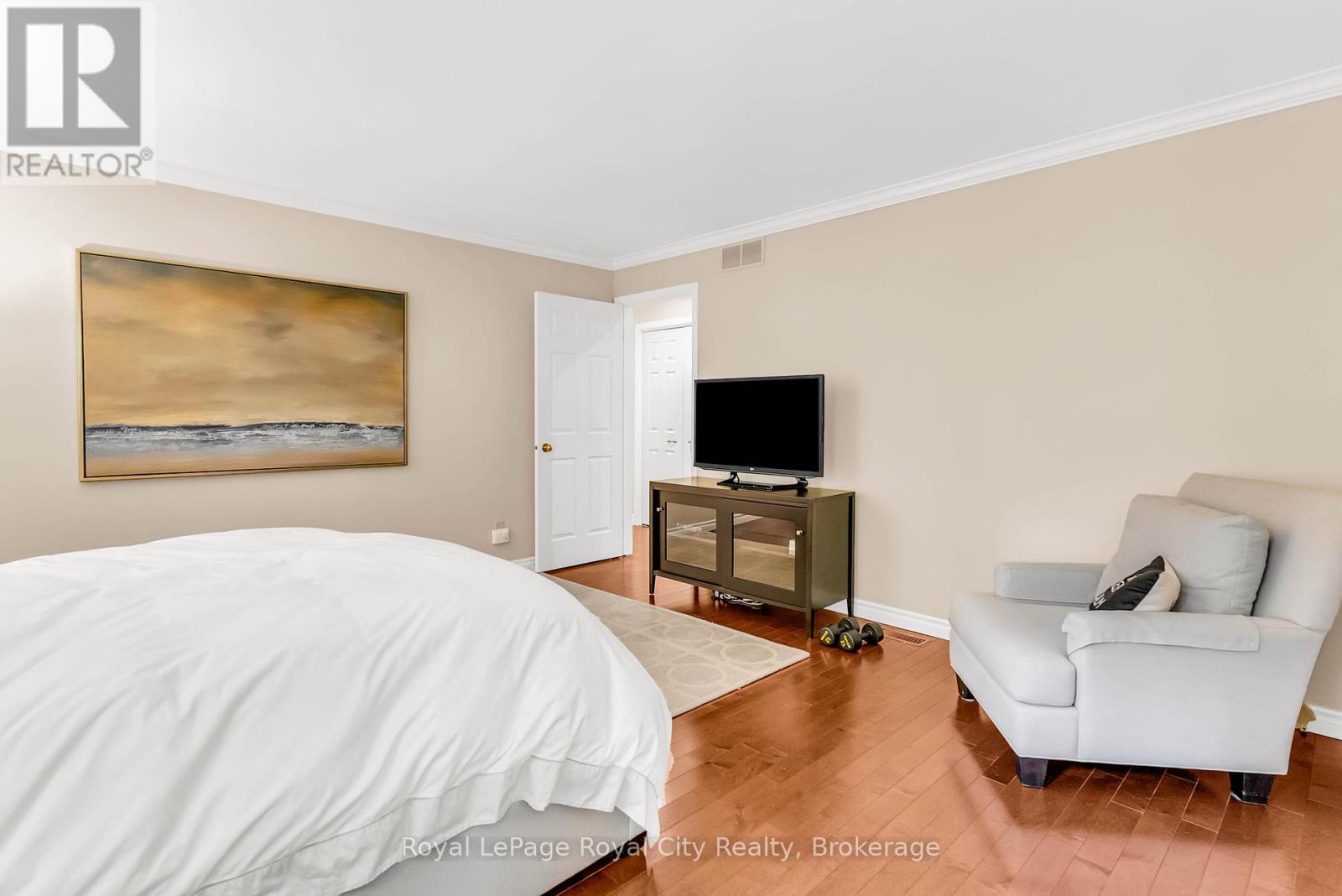 12 Wood Duck Court, Guelph, Ontario  N1C 1B1 - Photo 25 - X12348336