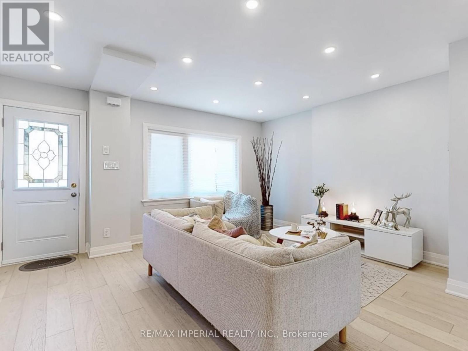 Property at 9 LESMOUNT AVENUE image 1